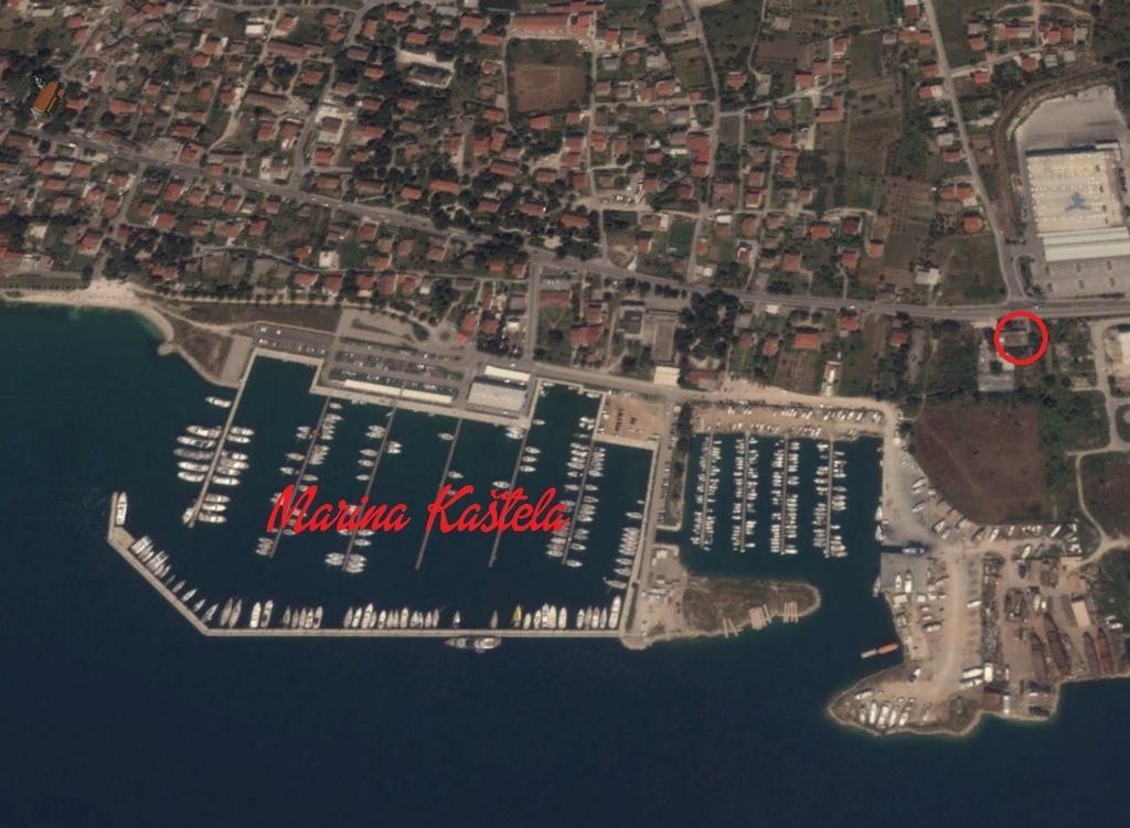 Authentic Dalmatian House Apartment Kastela Ruang foto