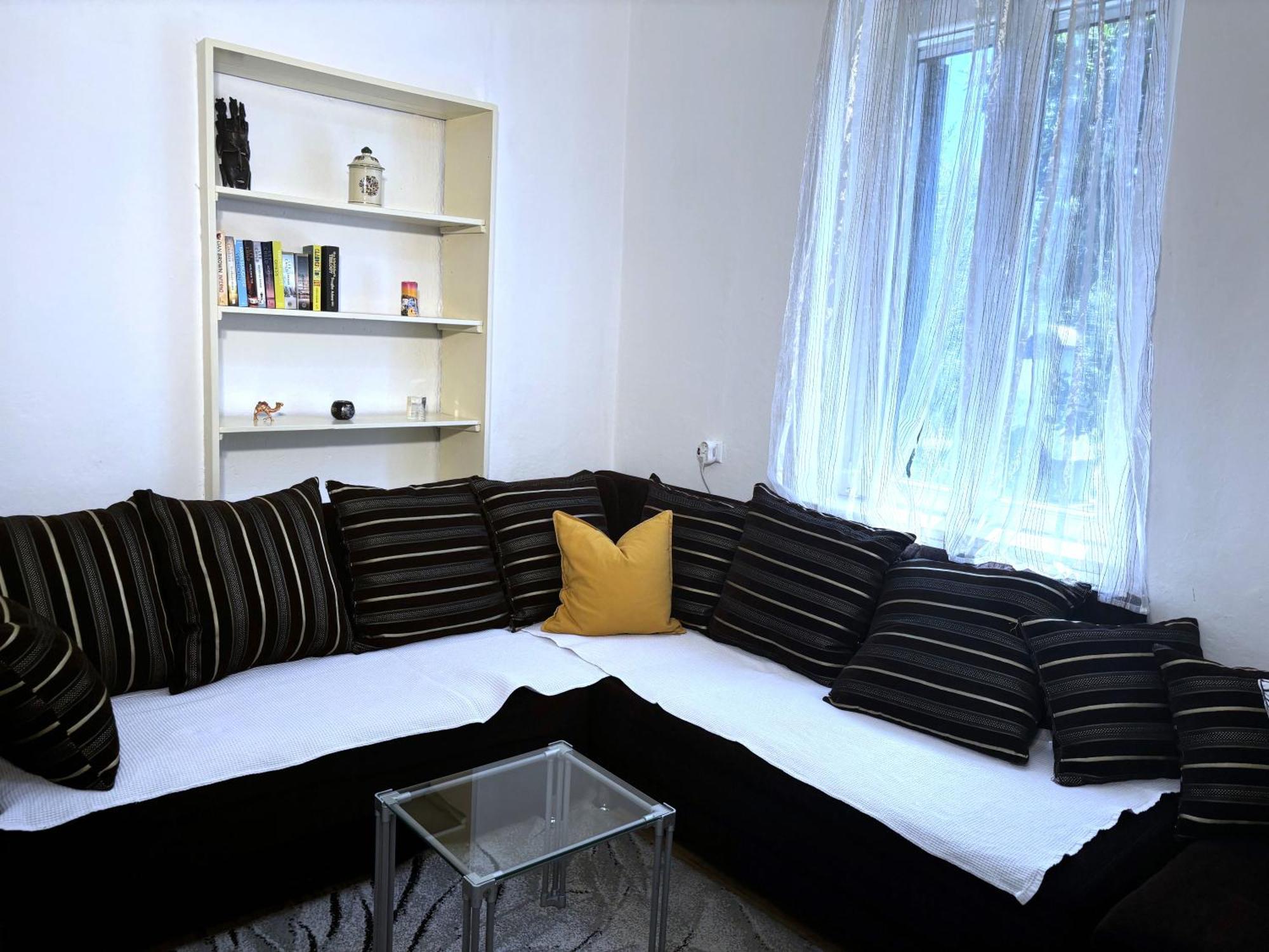 Authentic Dalmatian House Apartment Kastela Bagian luar foto