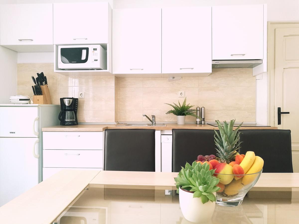 Authentic Dalmatian House Apartment Kastela Bagian luar foto