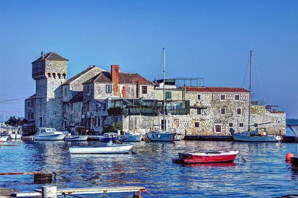 Authentic Dalmatian House Apartment Kastela Bagian luar foto