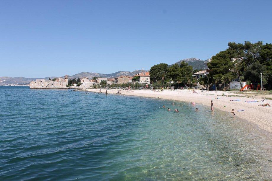 Authentic Dalmatian House Apartment Kastela Bagian luar foto
